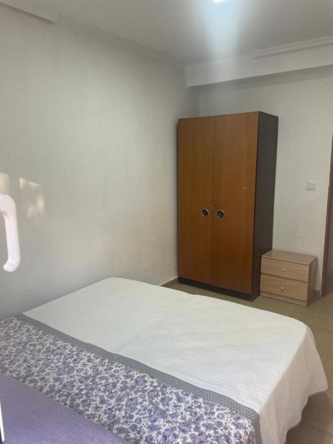 Habitacion Privada Workstay Valencia Exteriör bild